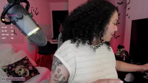 Snapshot of girl_inline chatting on 10-24-25, 01:57 girl_inline online show from 10-24-25, 01:57