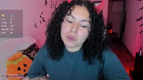 girl_inline online show from 10-29-25, 11:50