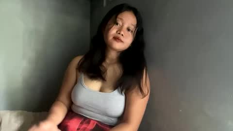 Snapshot of girl_kylax chatting on 10-25-25, 05:15 ilove play tab and dirty online show from 10-25-25, 05:15