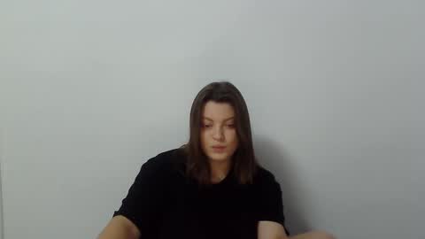 girl_leya online show from 10-31-25, 08:32