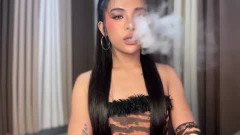queen ronna online show from 07-29-26, 01:04