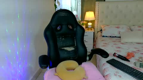 Ariana Sophia.  online show from 09-24-25, 02:59