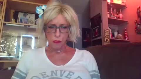 Girlinrock online show from 09-21-25, 12:34