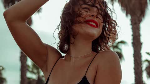 Snapshot of girlnextd00r_ chatting on 12-04-24, 04:27 Hanna online show from 12-04-24, 04:27