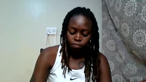 Snapshot of girlnextdoor60 chatting on 05-25-26, 01:55 Sexy online show from 05-25-26, 01:55