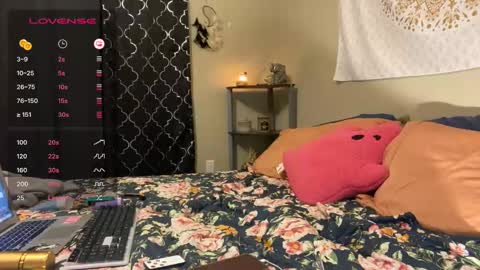 Camille online show from 03-11-25, 11:26