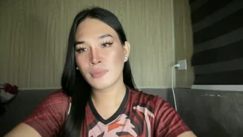 RHAINEEE online show from 07-16-26, 06:14