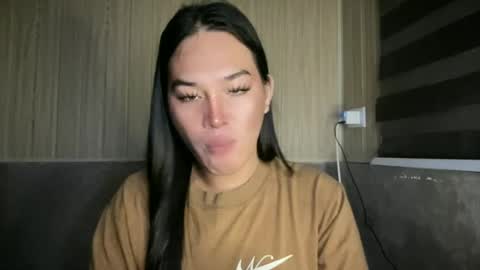 RHAINEEE online show from 07-24-26, 06:39