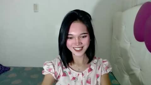 Snapshot of girlthatyouwantxx chatting on 09-26-25, 05:44 Divine online show from 09-26-25, 05:44