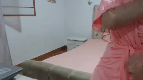 Victoria online show from 11-05-25, 11:32