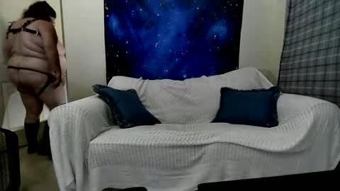 Girth online show from 09-23-25, 05:43