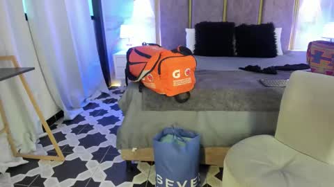     online show from 02-24-26, 11:52