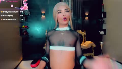 Snapshot of gisele_fox chatting on 03-11-25, 03:59 Gisel online show from 03-11-25, 03:59