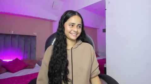 GISELLE ROLDAN online show from 06-07-26, 03:54