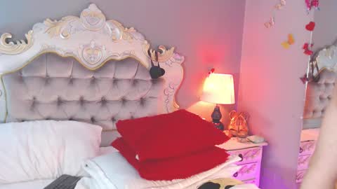 GiselleNoah online show from 02-11-25, 06:01