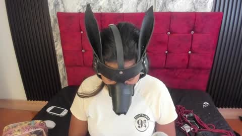 gisellholden_ online show from 05-20-26, 01:17