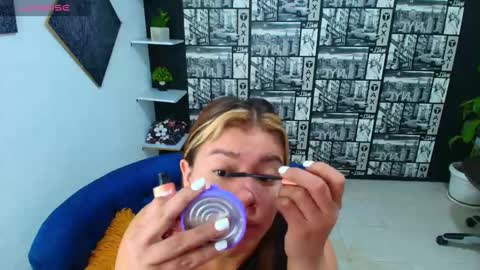 Gissel angel online show from 10-16-25, 08:54