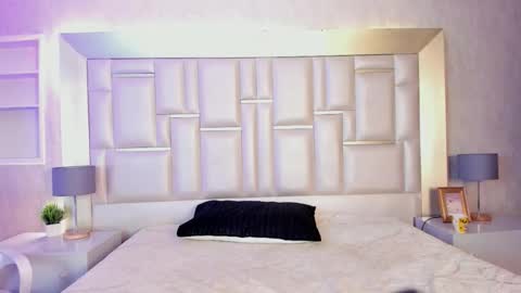 Giselle Tompos online show from 03-13-26, 07:53