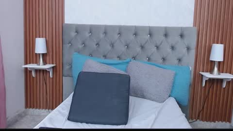 Gissell Saenz online show from 09-10-25, 07:14