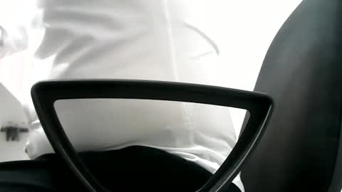 Snapshot of gitano691 chatting on 02-05-26, 12:21 gitano691 online show from 02-05-26, 12:21