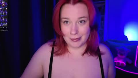 Snapshot of gitera_ chatting on 05-26-26, 09:33 AlexaMillis online show from 05-26-26, 09:33