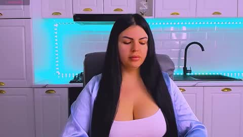 Giulia online show from 03-03-26, 04:40