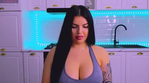 Giulia online show from 03-16-26, 09:19