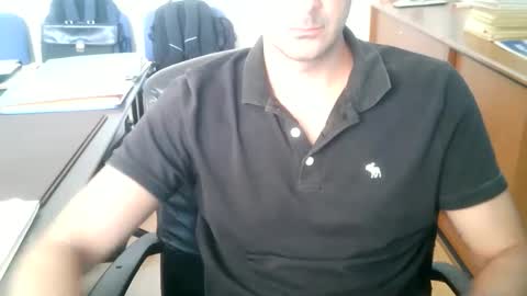 Snapshot of giuseppevai1 chatting on 09-16-25, 11:11 giuseppevai1 online show from 09-16-25, 11:11