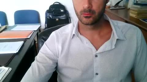Snapshot of giuseppevai1 chatting on 09-23-25, 01:36 giuseppevai1 online show from 09-23-25, 01:36