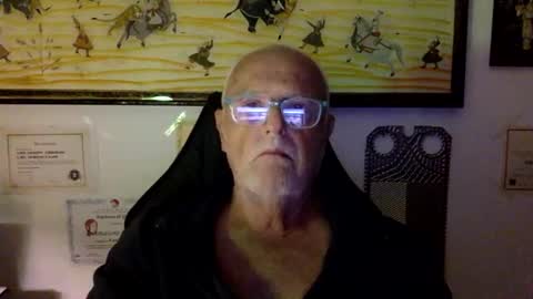 giutomma930394 online show from 05-09-26, 06:35