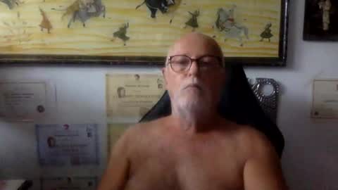 giutomma930394 online show from 07-01-26, 12:51