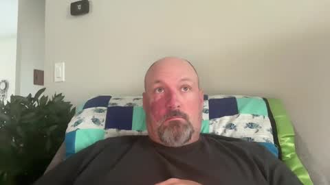 Snapshot of giveitup193 chatting on 12-01-24, 09:37 giveitup193 online show from 12-01-24, 09:37