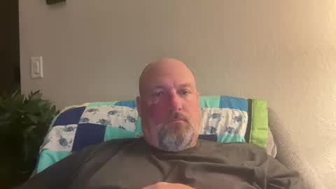 Snapshot of giveitup193 chatting on 12-02-24, 02:31 giveitup193 online show from 12-02-24, 02:31