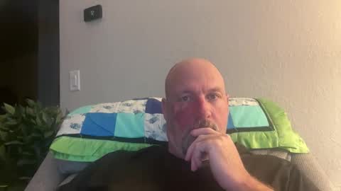 Snapshot of giveitup193 chatting on 05-02-26, 12:59 giveitup193 online show from 05-02-26, 12:59