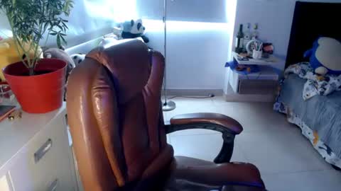 Snapshot of givenom chatting on 07-18-26, 05:06 dirtyvenom online show from 07-18-26, 05:06