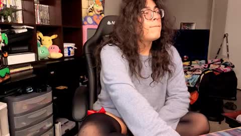 glaceon9 online show from 11-07-25, 01:33