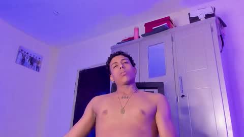 Snapshot of glader_guy chatting on 12-02-25, 10:05 only for you bby online show from 12-02-25, 10:05