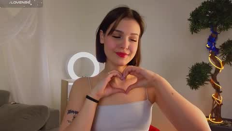 Snapshot of gladysacreman chatting on 02-12-25, 03:29 Michelle online show from 02-12-25, 03:29