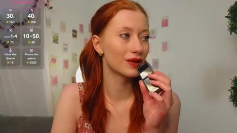 Snapshot of gladysacreman chatting on 03-10-25, 02:05 Michelle online show from 03-10-25, 02:05