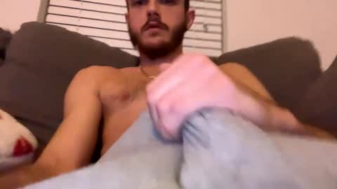 Snapshot of glegere18 chatting on 02-23-25, 01:24 Lets get wierd online show from 02-23-25, 01:24