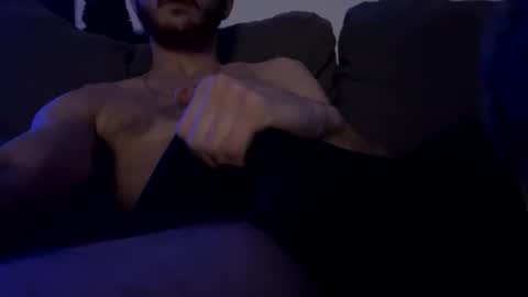 Snapshot of glegere18 chatting on 03-10-25, 03:01 Lets get wierd online show from 03-10-25, 03:01