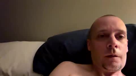 Snapshot of glenclark20 chatting on 09-23-25, 03:26 glenclark20 online show from 09-23-25, 03:26