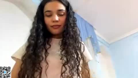 Snapshot of glendarobinson chatting on 07-28-26, 06:53 Elly online show from 07-28-26, 06:53