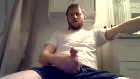 Snapshot of glenjam80 chatting on 04-08-26, 12:43 glenjam80 online show from 04-08-26, 12:43