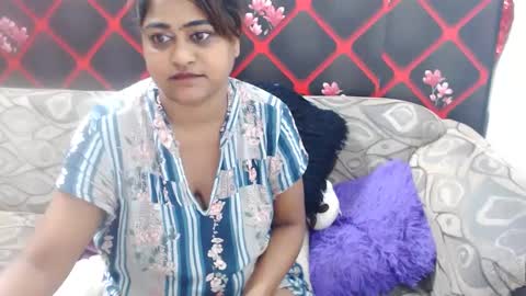 glitter candy online show from 03-08-25, 10:45