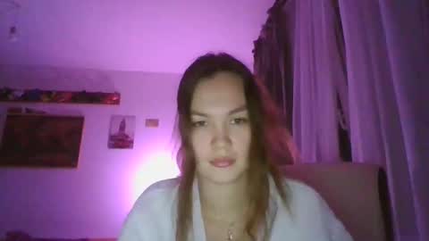 Snapshot of glitter_doll chatting on 01-10-25, 07:00 glitter_doll online show from 01-10-25, 07:00