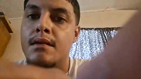 Snapshot of glly555 chatting on 05-29-26, 02:15 glly555 online show from 05-29-26, 02:15