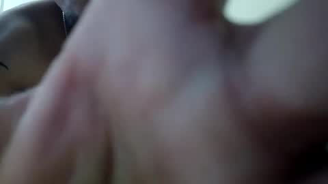 Snapshot of glly555 chatting on 06-18-26, 04:22 glly555 online show from 06-18-26, 04:22