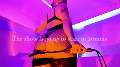 Mimi online show from 04-24-26, 05:15