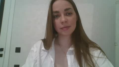 Snapshot of gloria954807 chatting on 02-10-26, 06:45 gloria954807 online show from 02-10-26, 06:45